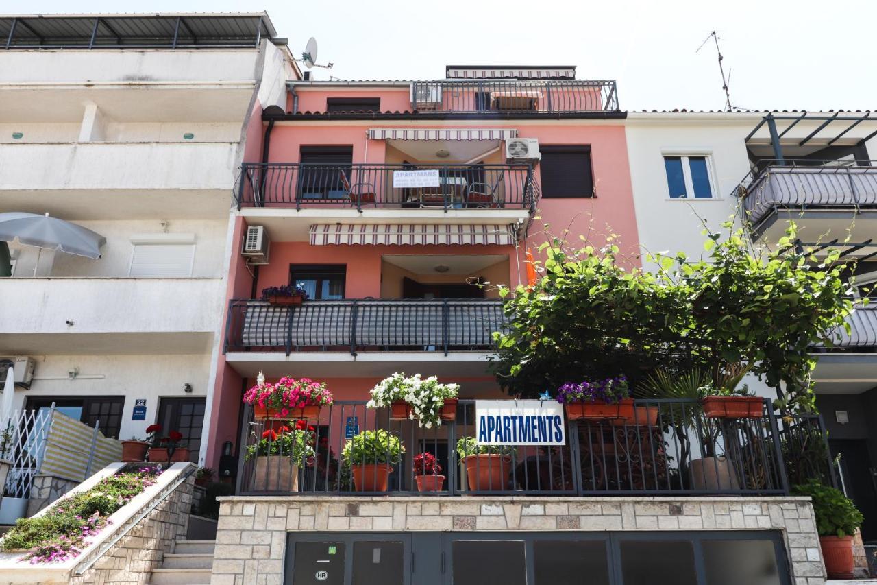 Beautiful Sea View Apartments - Niko Ceko 弗尔萨尔 外观 照片